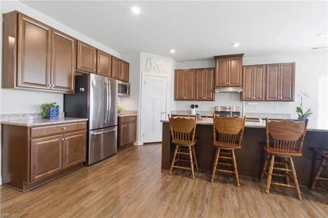 306 Sunny Lake RD, Moyock, NC 27958