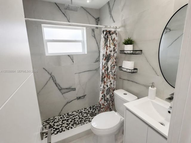 7521 Shalimar St, Miramar, FL 33023