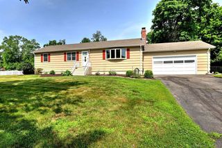 754 Riverside Drive, Orange, CT 06477
