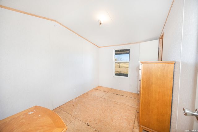 4919 County Road 545, Devine, TX 78016