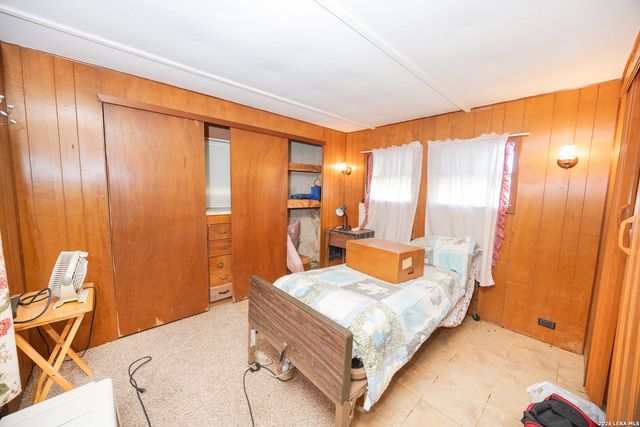 4919 County Road 545, Devine, TX 78016