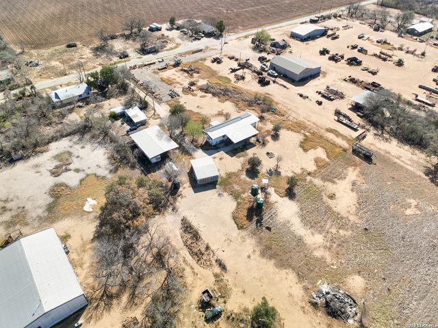 4919 County Road 545, Devine, TX 78016