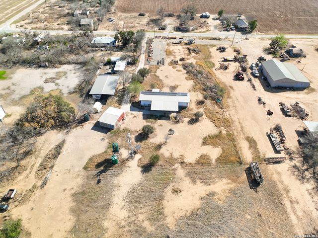 4919 County Road 545, Devine, TX 78016