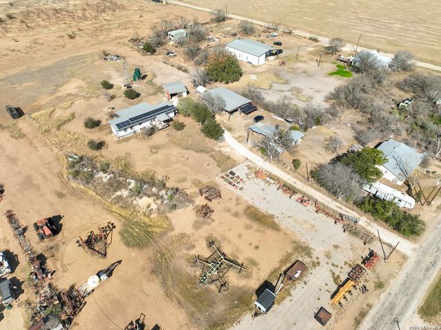 4919 County Road 545, Devine, TX 78016