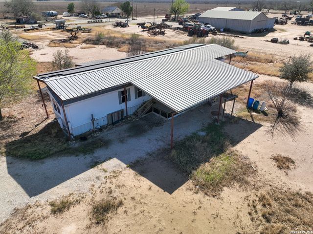 4919 County Road 545, Devine, TX 78016