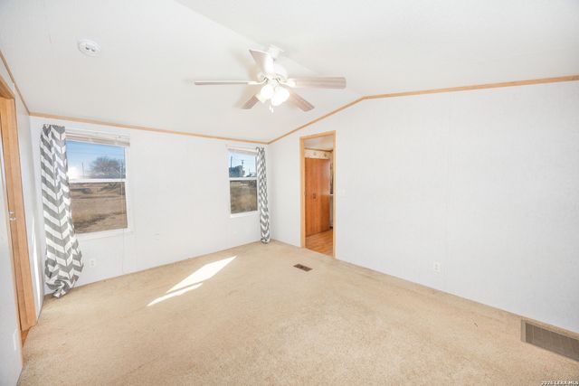 4919 County Road 545, Devine, TX 78016