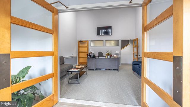 1138 E CHESTNUT AVE, Vineland, NJ 08360