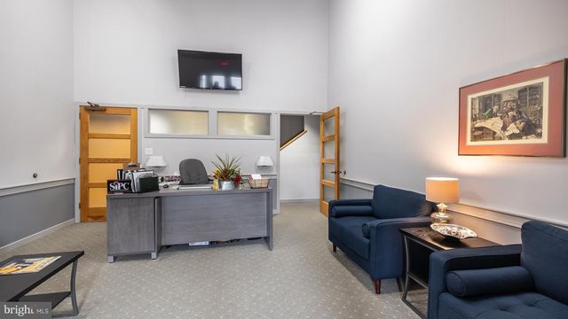 1138 E CHESTNUT AVE, Vineland, NJ 08360