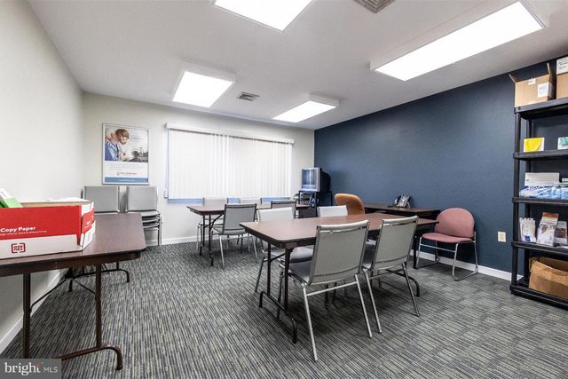 1138 E CHESTNUT AVE, Vineland, NJ 08360