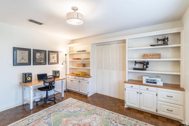 2112 Highmont Ct., Tyler, TX 75703