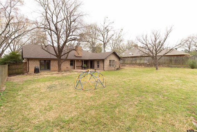 2112 Highmont Ct., Tyler, TX 75703