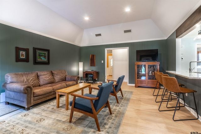 2112 Highmont Ct., Tyler, TX 75703