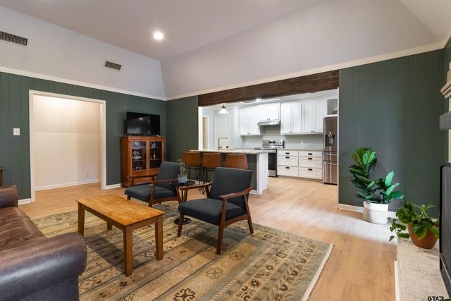 2112 Highmont Ct., Tyler, TX 75703