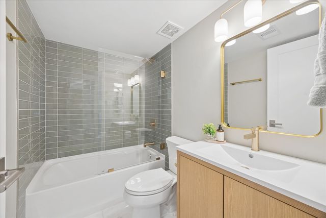 11130 Northwest Road B, Palos Hills, IL 60465
