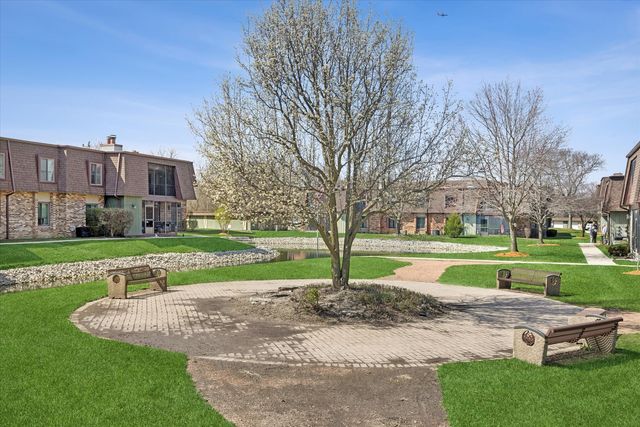 11130 Northwest Road B, Palos Hills, IL 60465