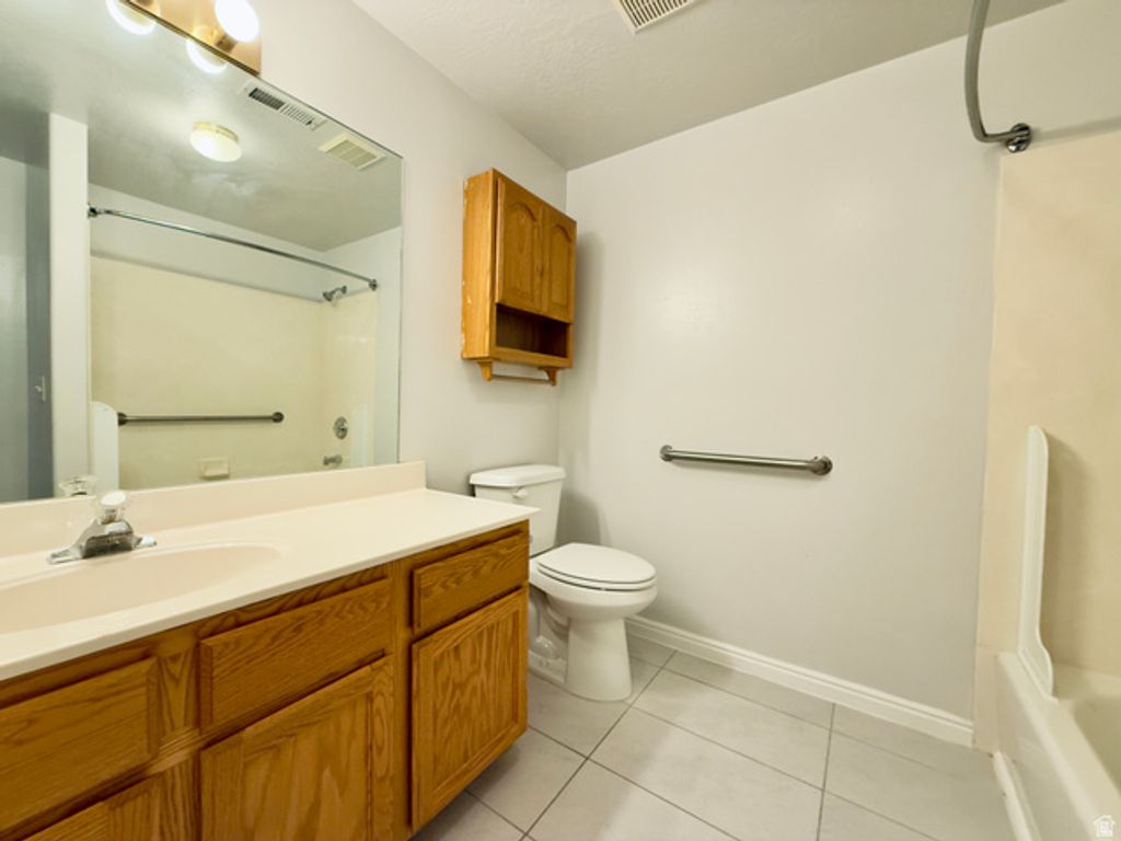 Image 15 of property listing at 1444 S 430 W #7, Orem, UT 84058