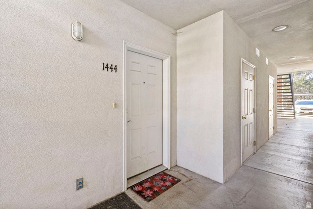 Image 20 of property listing at 1444 S 430 W #7, Orem, UT 84058