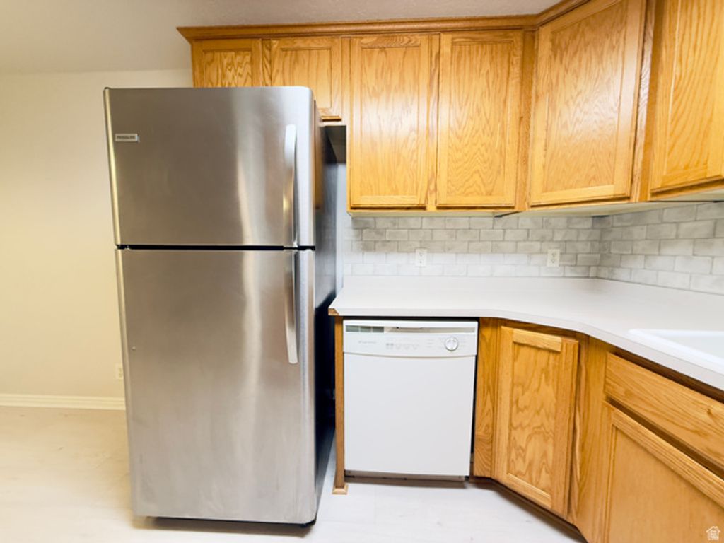 Image 4 of property listing at 1444 S 430 W #7, Orem, UT 84058