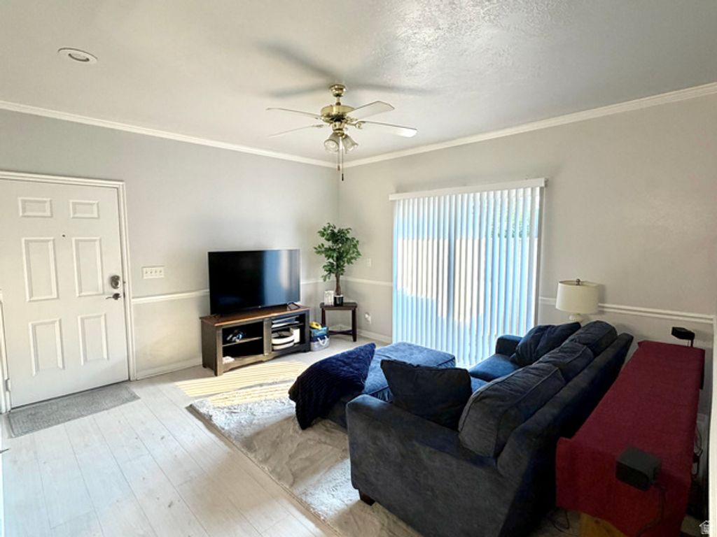 Image 10 of property listing at 1444 S 430 W #7, Orem, UT 84058
