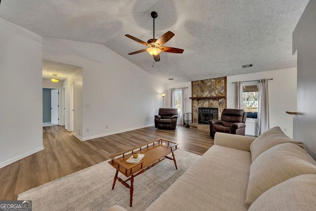 1707 Colemans Landing, Woodstock, GA 30188