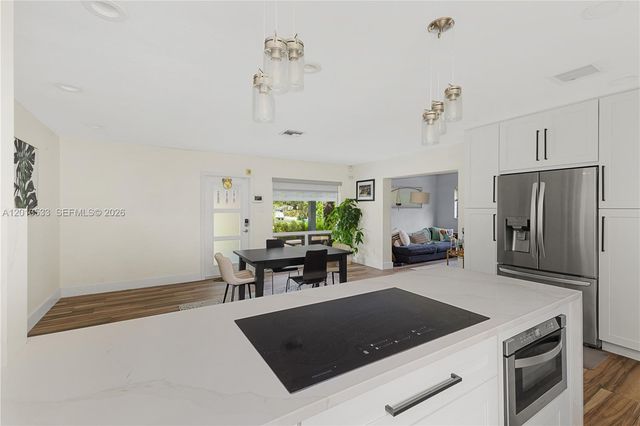 2716 NW 3rd Ave, Wilton Manors, FL 33311