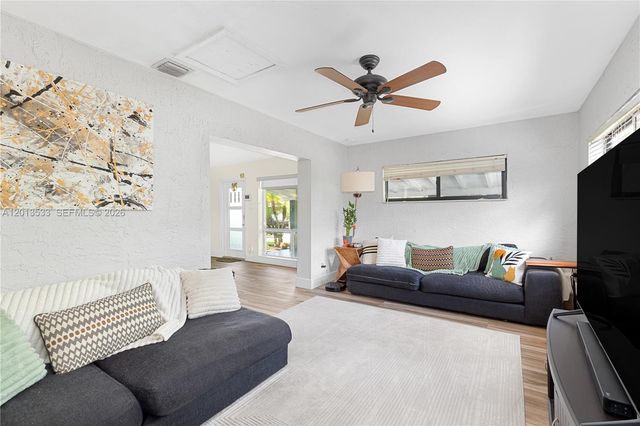 2716 NW 3rd Ave, Wilton Manors, FL 33311
