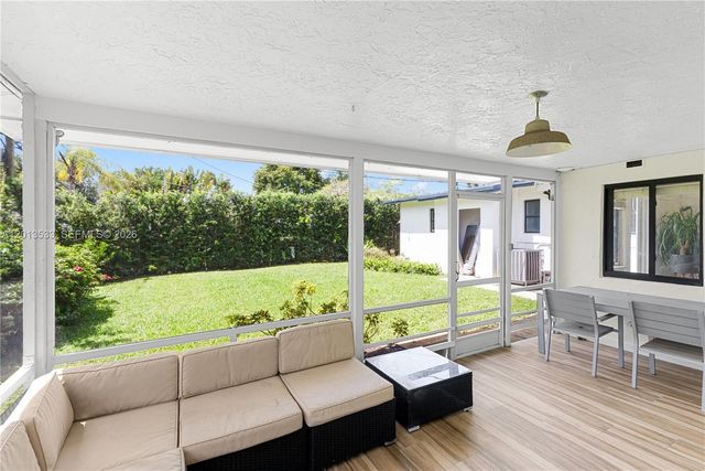 2716 NW 3rd Ave, Wilton Manors, FL 33311