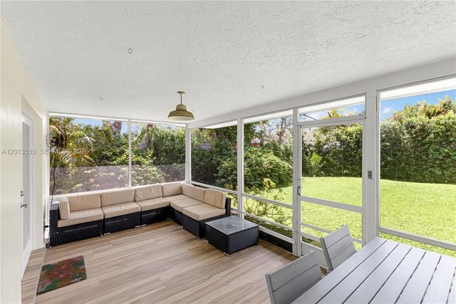 2716 NW 3rd Ave, Wilton Manors, FL 33311