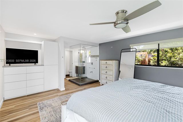 2716 NW 3rd Ave, Wilton Manors, FL 33311