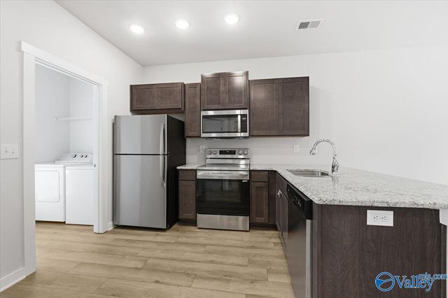 429 Falls Pointe, Madison, AL 35756