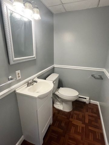 1225 Pawtucket Blvd 112, Lowell, MA 01854