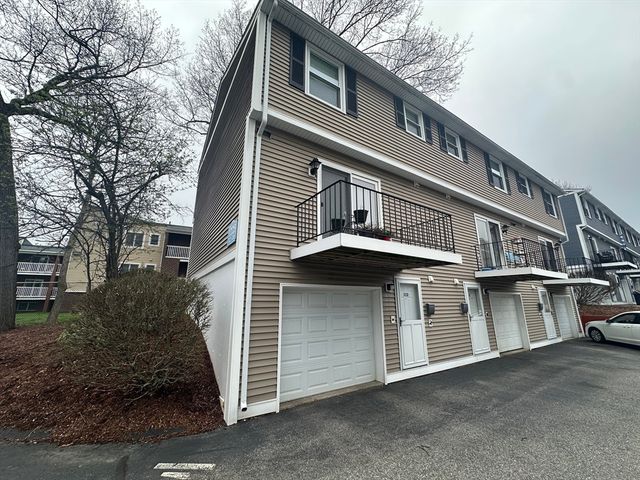 1225 Pawtucket Blvd 112, Lowell, MA 01854