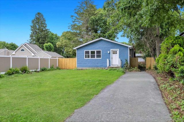 438 Auborn Avenue, Shirley, NY 11967