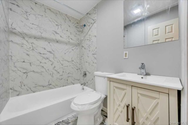 438 Auborn Avenue, Shirley, NY 11967