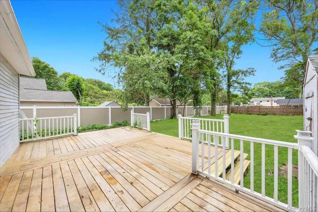 438 Auborn Avenue, Shirley, NY 11967