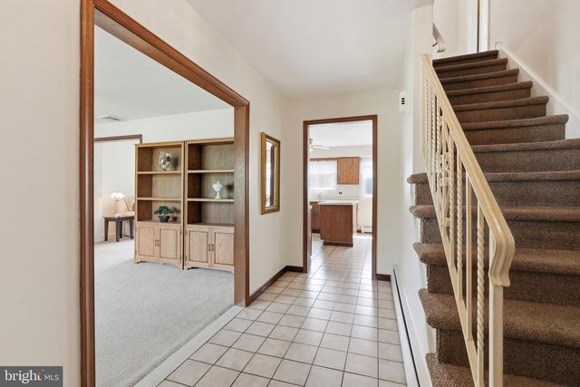 925 FILLMORE RD, Norristown, PA 19403
