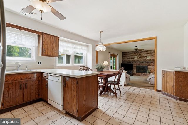 925 FILLMORE RD, Norristown, PA 19403