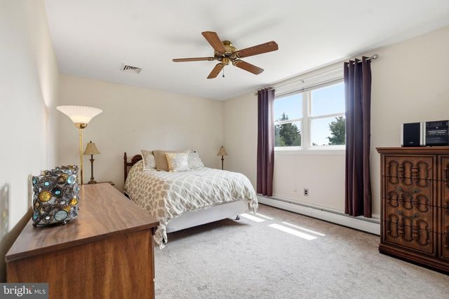 925 FILLMORE RD, Norristown, PA 19403
