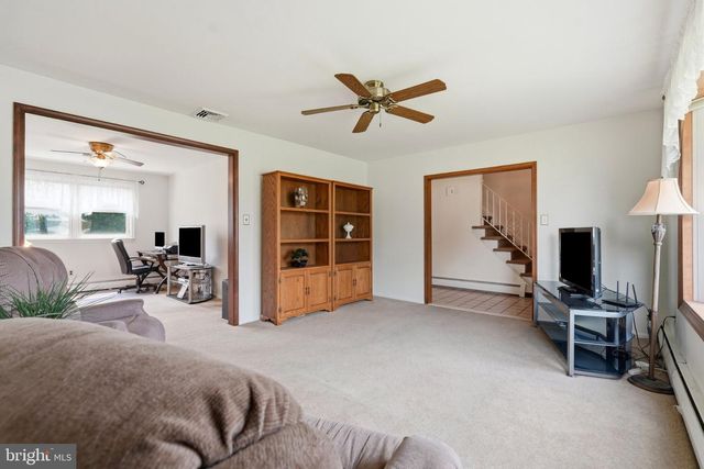 925 FILLMORE RD, Norristown, PA 19403