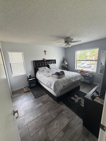 7161 Golf Colony Court 201, Lake Worth, FL 33467