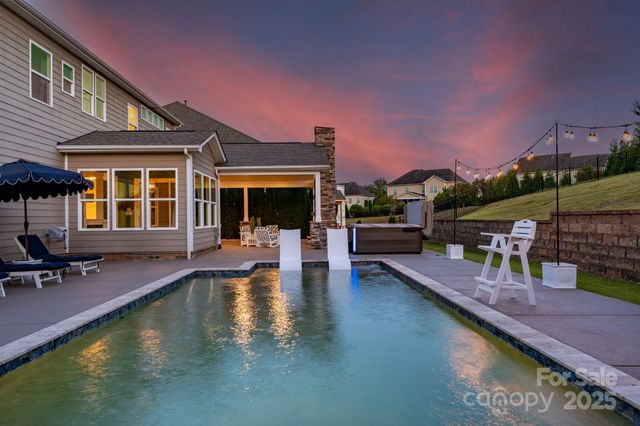 162 Golden View Drive, Waxhaw, NC 28173