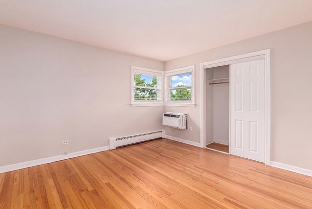 112 N Broadway Avenue, Park Ridge, IL 60068