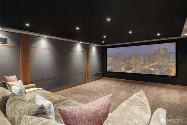 4911 NE Laurelcrest Lane, Seattle, WA 98105