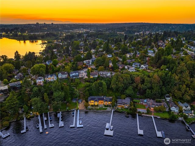 4911 NE Laurelcrest Lane, Seattle, WA 98105