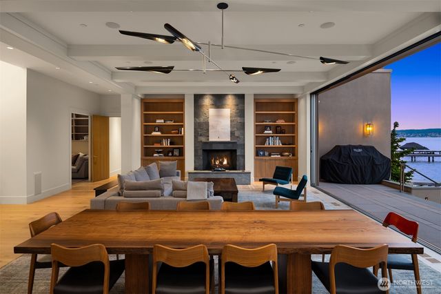 4911 NE Laurelcrest Lane, Seattle, WA 98105