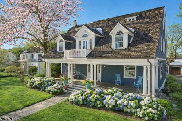 23 Stoneleigh Park, Westfield Town, NJ 07090