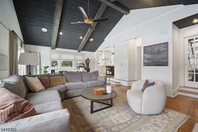 23 Stoneleigh Park, Westfield Town, NJ 07090