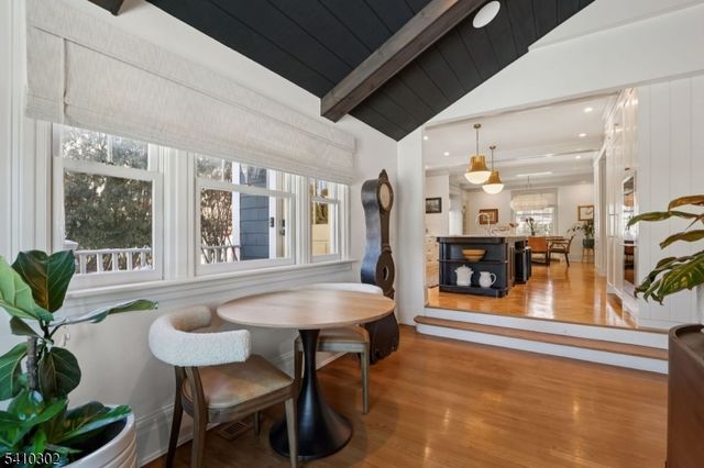 23 Stoneleigh Park, Westfield Town, NJ 07090