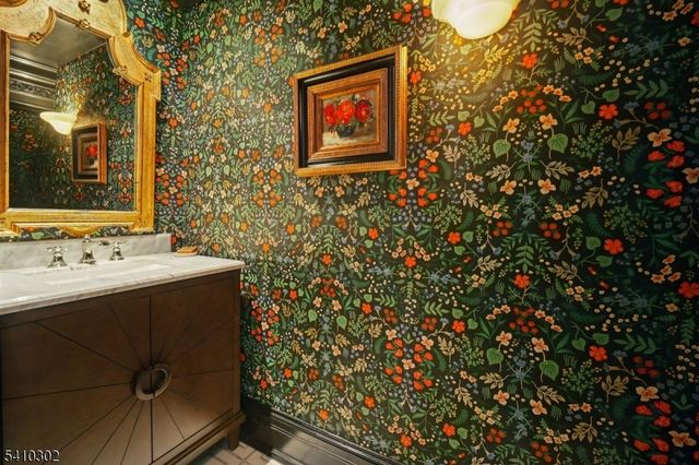 23 Stoneleigh Park, Westfield Town, NJ 07090