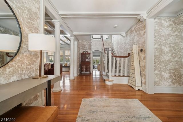 23 Stoneleigh Park, Westfield Town, NJ 07090